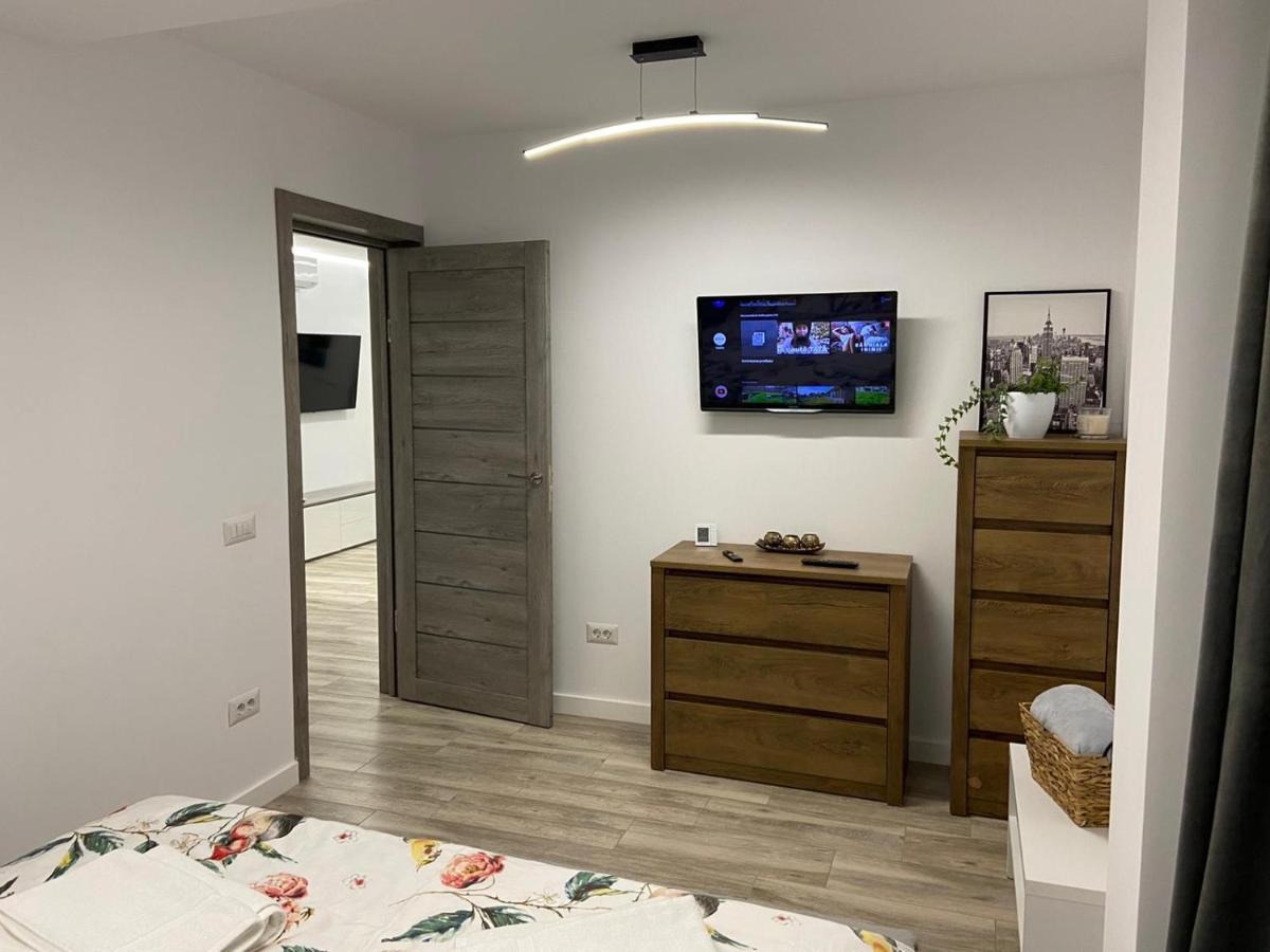 Lora Studio Apartment Suceava Ngoại thất bức ảnh